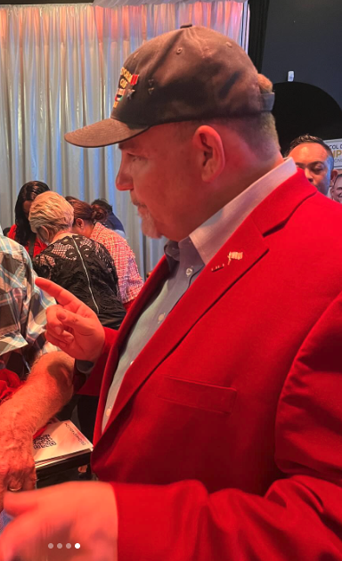 A photo posted to Flippo's Instagram account in 2024 featuring the V-shaped emblems.